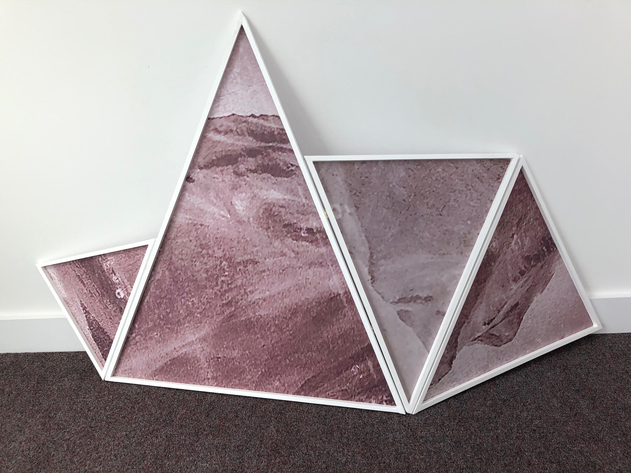 WoolwichPrintFair_2020_VictoriaAhrens_Minerales_digitalandscreenprint_150x100cm